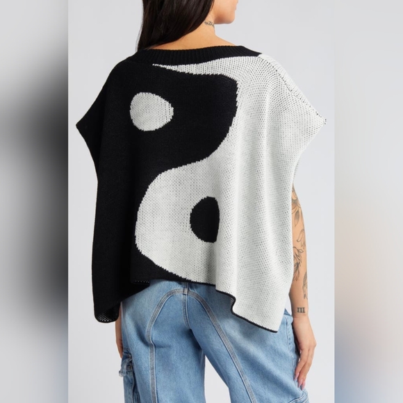 NWT (Sold Out Online) Dressed In Lala Yin And Yang Sweater (S/M) - Picture 3 of 5